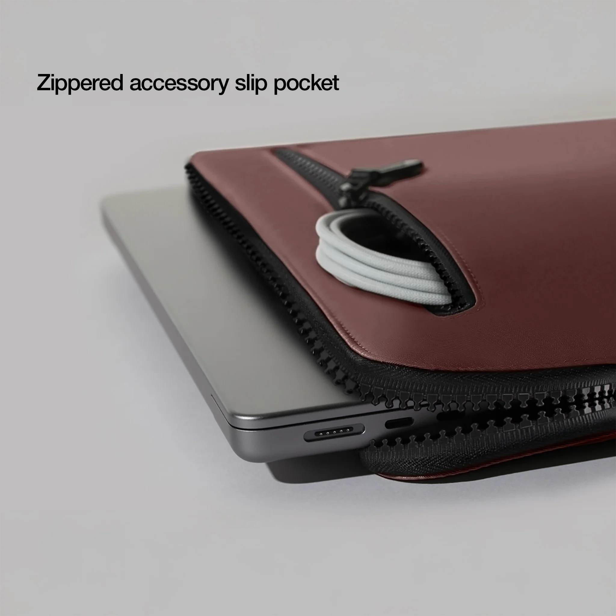 Incase Compact Sleeve for 13-inch Laptop - Image 73