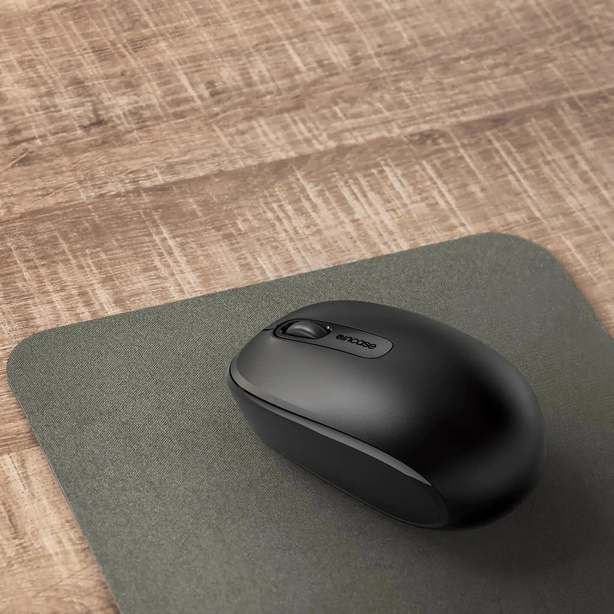 Incase Designed by Microsoft™ Wireless Mobile Mouse 1850 - Image 2